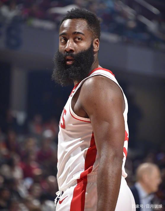 马竞客战毕包：阿尔瓦雷斯搭档阿尔马达，小西蒙尼首发出战（马竞远征毕尔巴鄂：阿尔瓦雷斯携手阿尔马达，小西蒙尼进入首发）