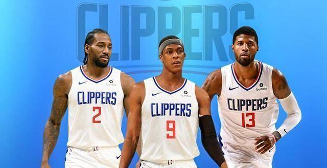 辽宁男篮在俱乐部杯第二战中以44-36击败合肥狂风，首节领先，次节反超，半场结束领先18分。（俱乐部杯次战，辽宁男篮44-36力克合肥狂风：首节占先、次节反超，半场领先18分）