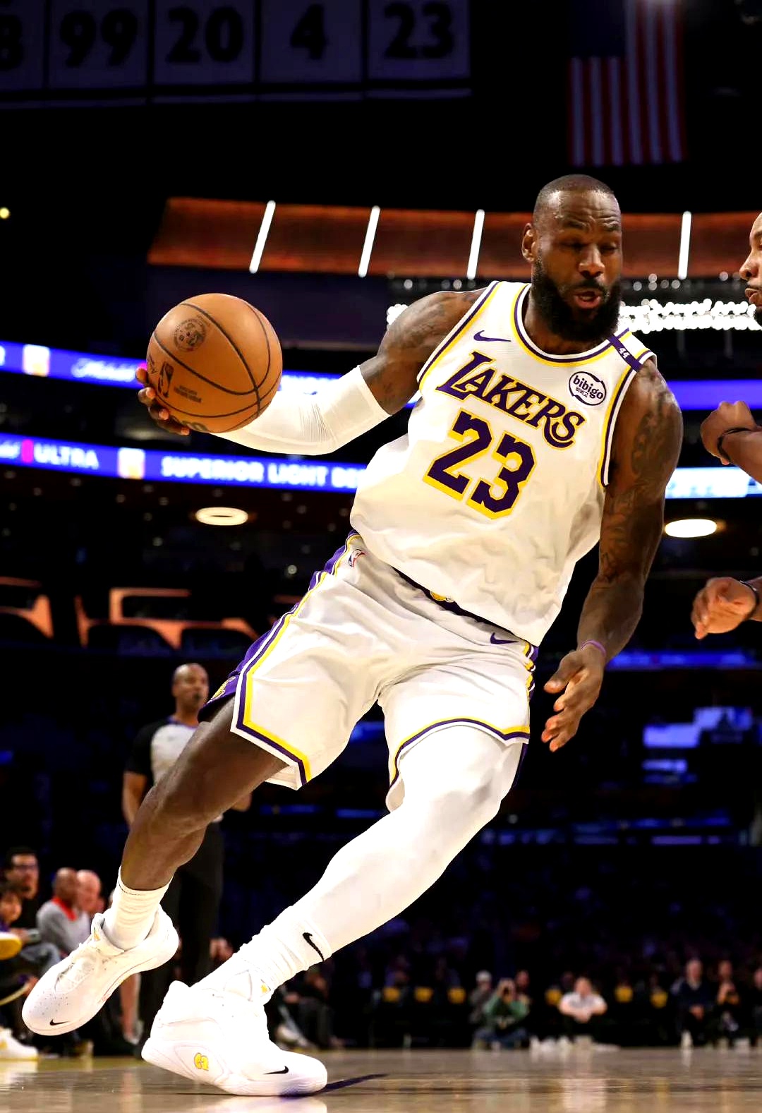 博主：阿方索·戴维斯已回归拜仁合练，有望入选本轮欧冠名单（博主称阿方索·戴维斯已回归拜仁合练，预计入选本轮欧冠大名单）