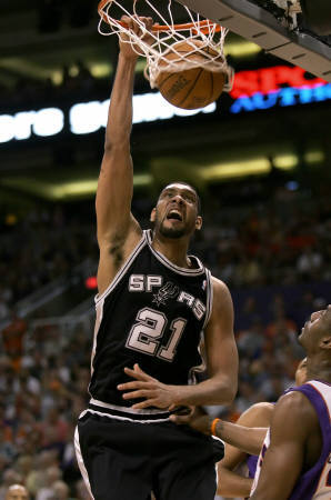 致敬球队传奇，多特官方商城为球迷免费印11号罗伊斯（多特官方商城免费为球迷印制罗伊斯11号，向球队传奇致敬）