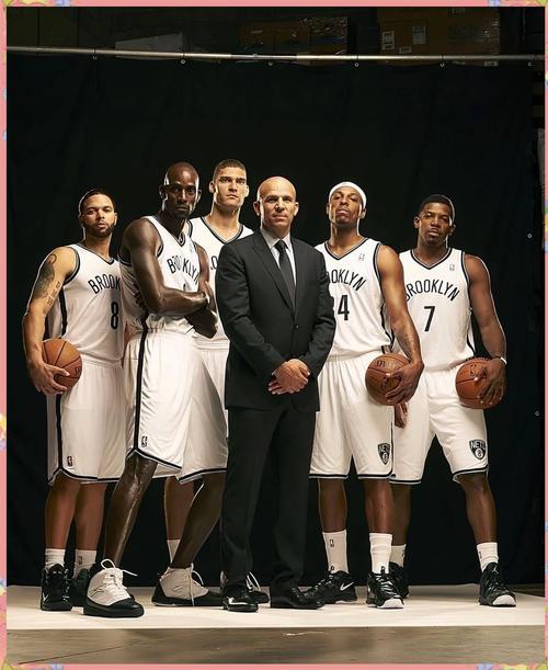 科贝记者：姆巴佩左腿肌肉不适，能否出战曼城严重存疑（科贝记者：姆巴佩左腿肌肉不适，能否出战曼城仍存较大疑问）