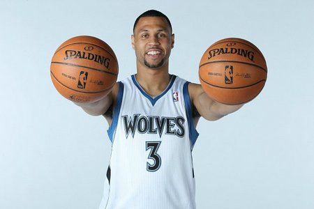 西蒙尼：要变得更强，朱利亚诺必须努力、谦虚并保持当前状态（西蒙尼：朱利亚诺若想更进一步，需勤奋、谦逊并延续当前状态）