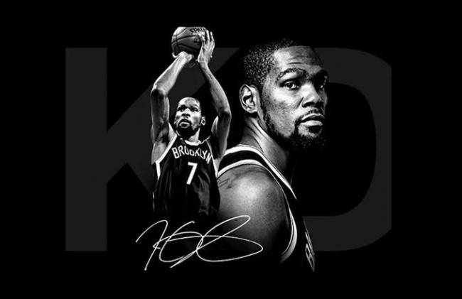 校领导亲自下场应战，他曾也是篮球少年（校领导亲自上场迎战，曾是篮球少年）